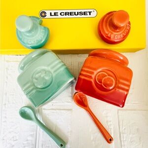 Le Creuset Stoneware Jam Jar Storage Container with Matching Spoon 15 fl ounces
